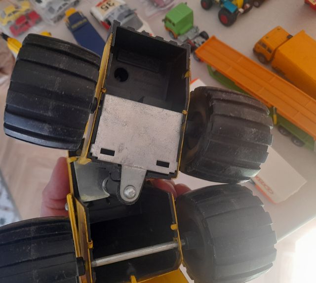 ESCAVATORE GIOCATTOLO BUDDY L