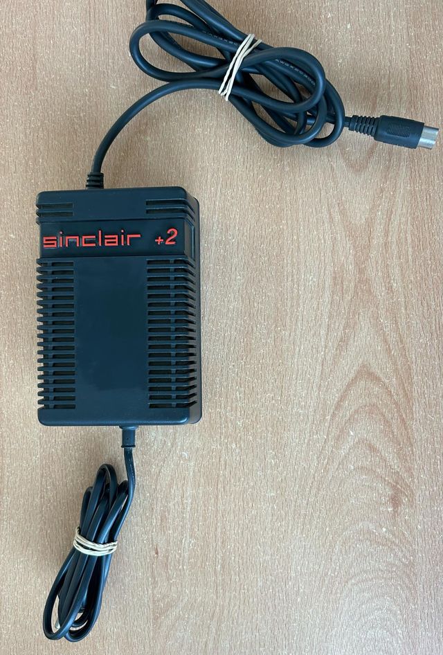 ZX Spectrum +2 con accesorios, joystick y juegos