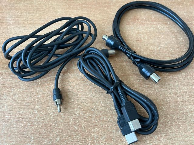 ZX Spectrum +2 con accesorios, joystick y juegos