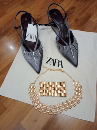 Sandalias con complementos zara nuevo 