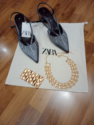 Sandalias con complementos zara nuevo 