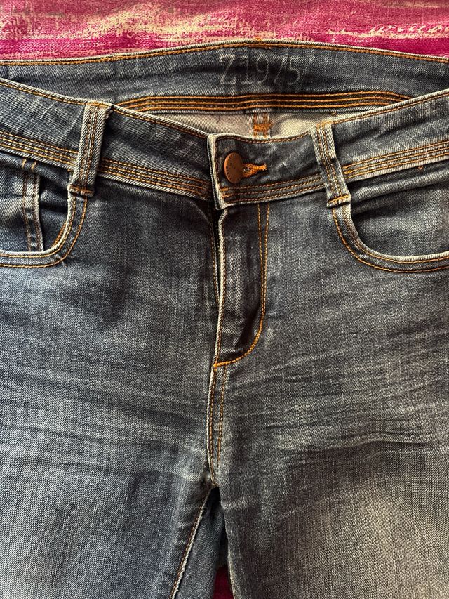 Pantalones vaqueros Zara