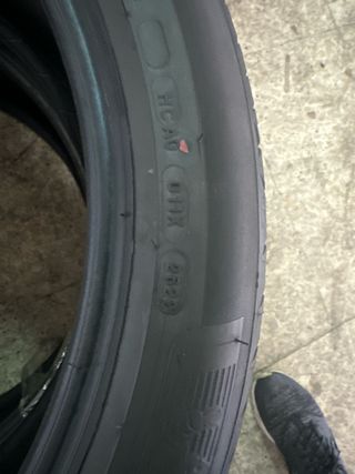 235/45R20 Michelin