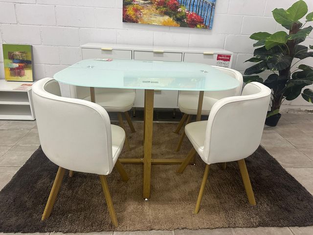 MESA COMEDOR  BLANCA TARA TEKA