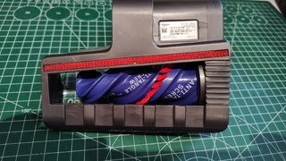 Mini cepillo turbo para Dyson V12