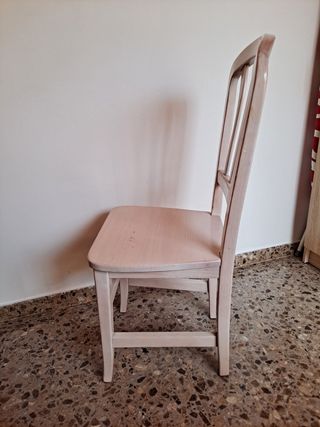 Silla de madera Blanca
