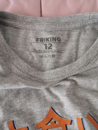 Camiseta Friking, niño comiendo ramen