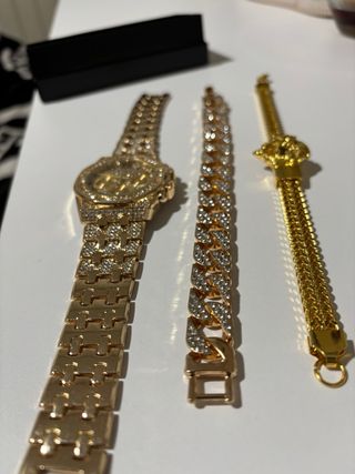Reloj y pulseras
