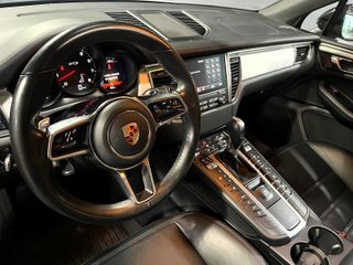 PORSCHE MACAN GTS 2016