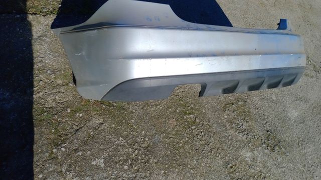 Defensa trasera de mercedes clc