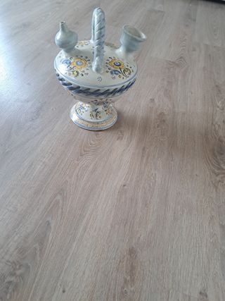 Juego de 2 botijos con motivos decorativos