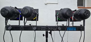 Barra DMX Botex Pro Bar T4 más 4 focos par.