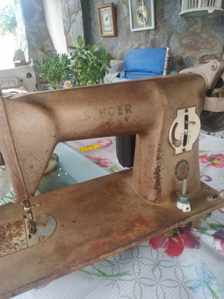 Maquina antigua de coser