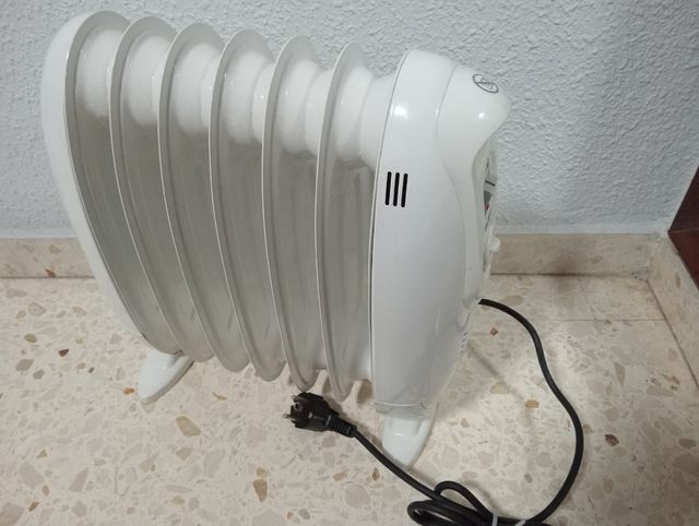 Radiador aceite 900W casi nuevo