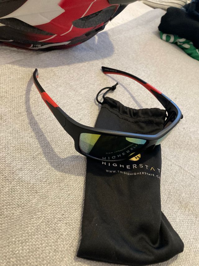 Guantes y gafas para bicicleta MTB