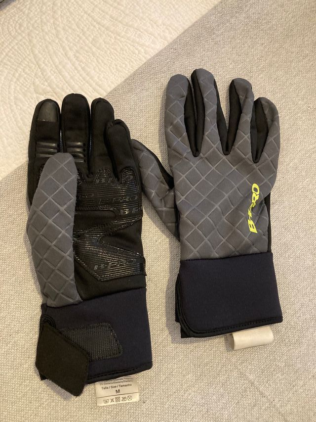 Guantes y gafas para bicicleta MTB