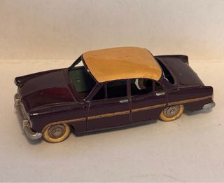Dinky Toys Simca Versailles