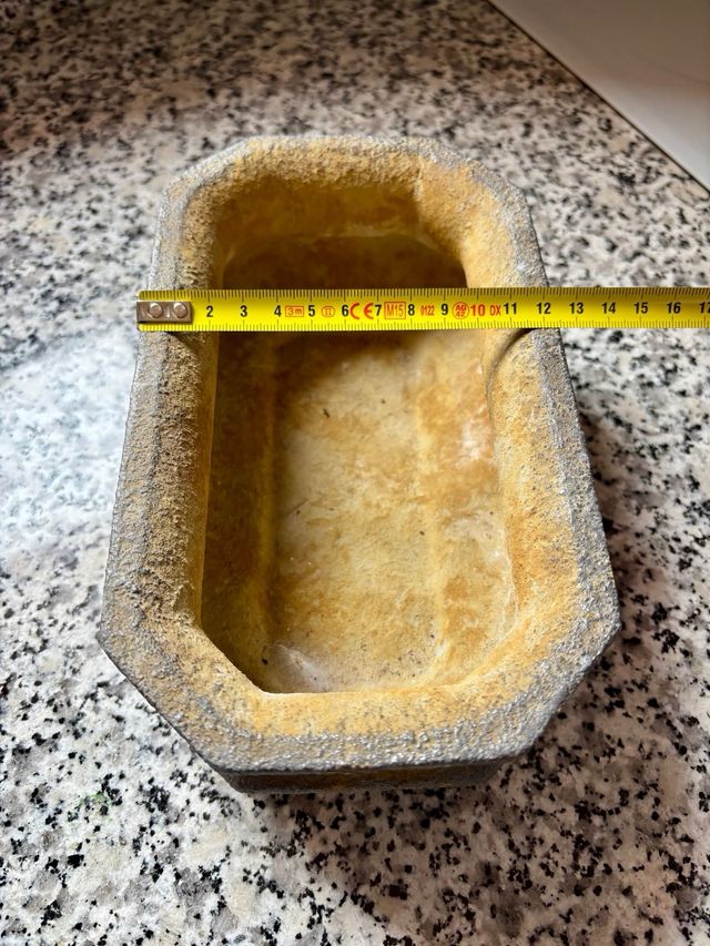 Macetero nuevo de barro