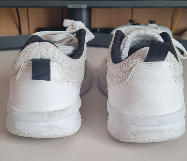 Scarpe da palestra Adidas 39, 5 bianche usate