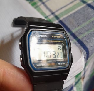 Casio F-91W módulo 593