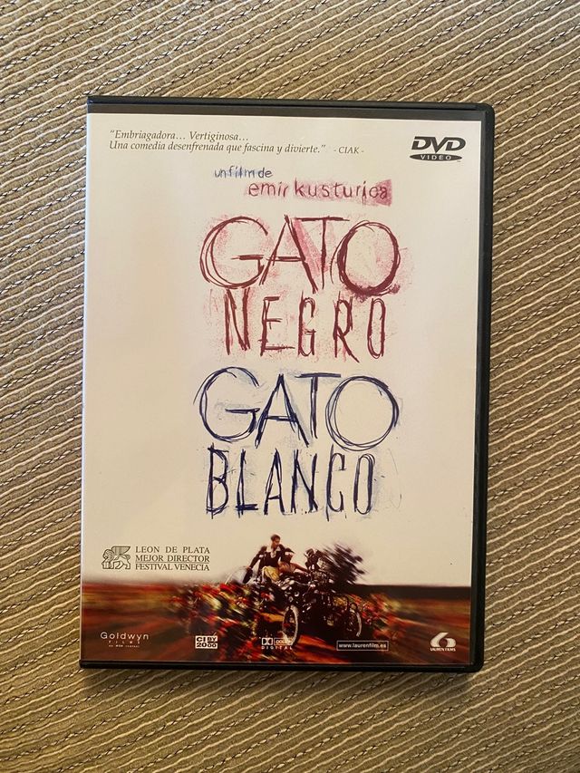 Gato negro gato blanco DVD