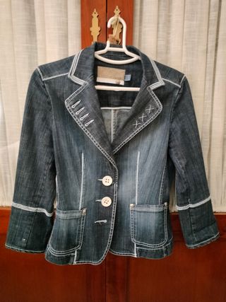 Chaqueta vaquera  de mujer 