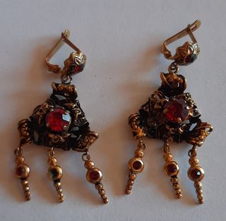 Pendientes regionales antiguos