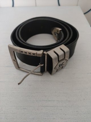 Cinturón de piel