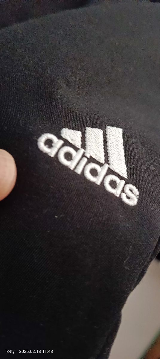 Pantalón deportivo Adidas 