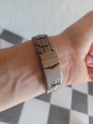 RELOJ DE PULSERA CAUNY.