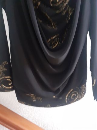 Blusa com motivos de brilhante