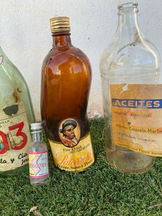 Bottiglie per bevande antiche