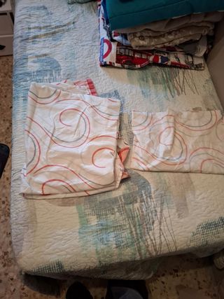 Somier, colchon y ropa de cama 90