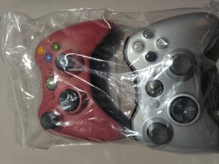 XBOX 360 más 56 juegos y 3 mandos 
