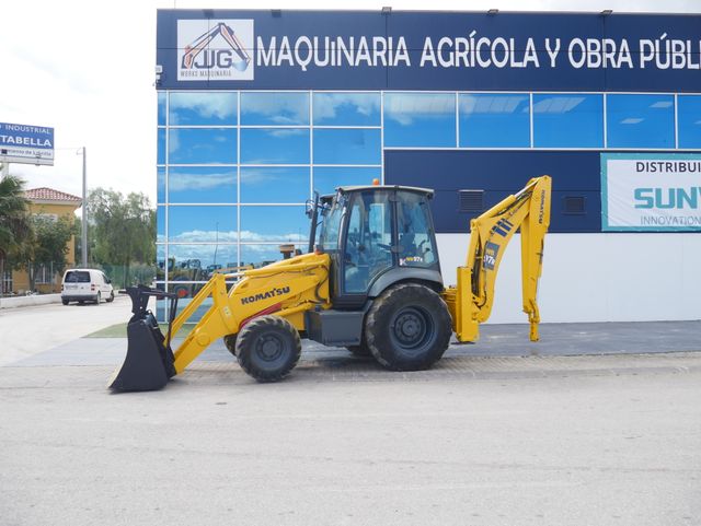 RETROEXCAVADORA KOMATSU WB97R