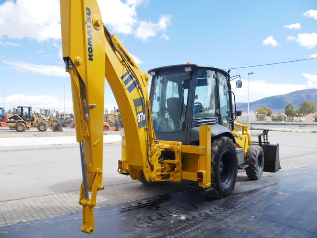 RETROEXCAVADORA KOMATSU WB97R