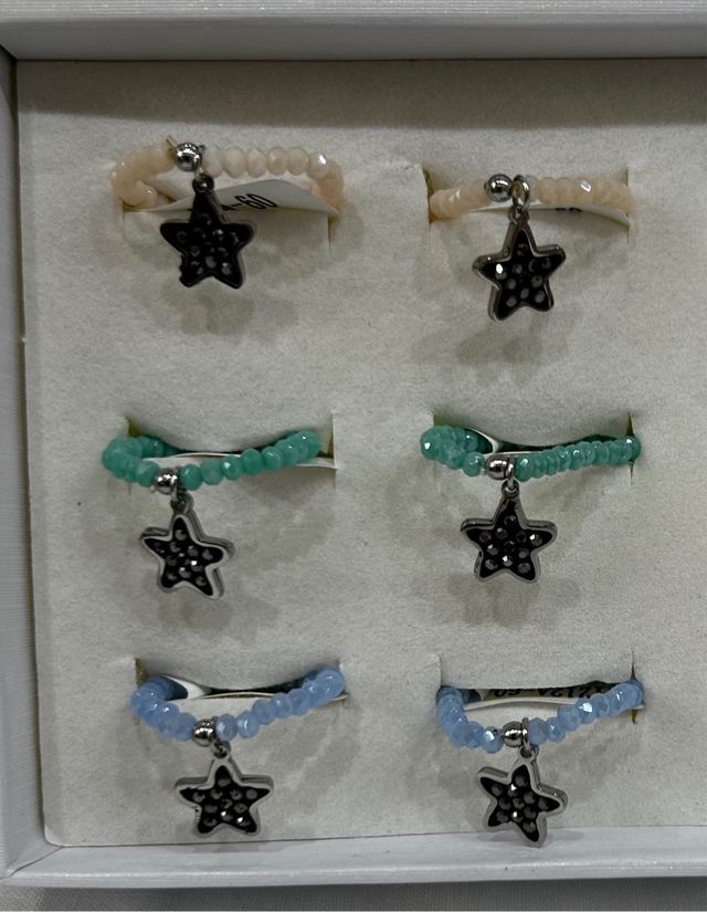 Anillos con estrella de acero