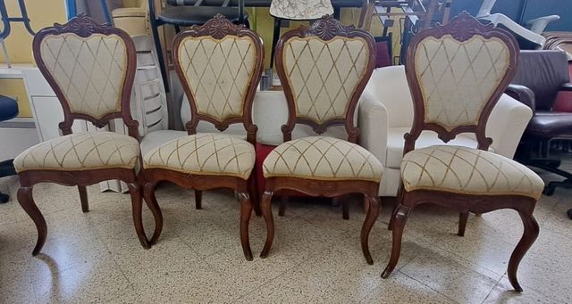 CONJUNTO DE 4 SILLAS