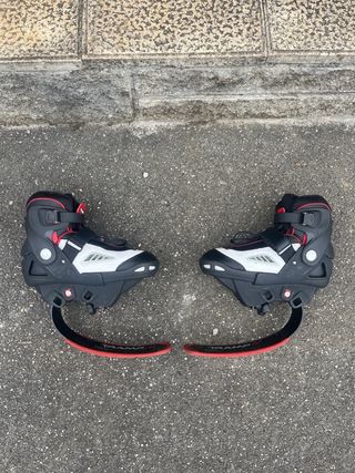 Botas saltarines TRAMPit