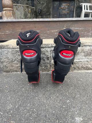 Botas saltarines TRAMPit