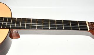 GUITARRA ELECTROACUSTICA RAIMUNDO MOD 130