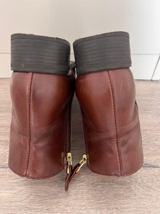 Botines de piel mujer. Talla 37