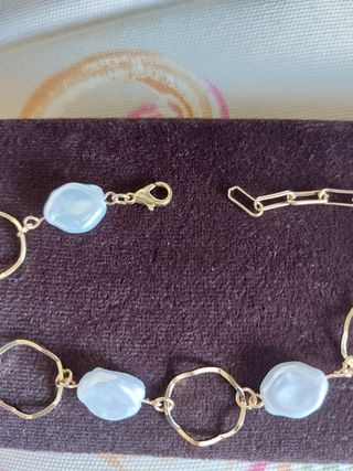 Pulsera baño oro y perlas. Nueva.