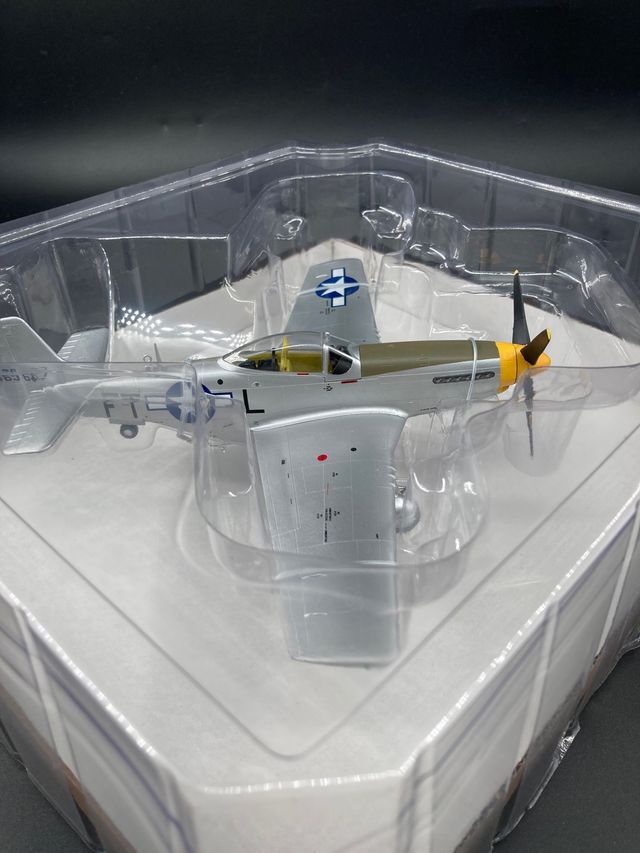 1/48 P51D Mustang USA AVION ESCALA