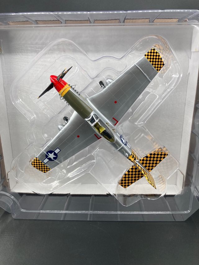 1/48 AVION ESCALA P51D