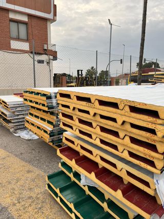 PANEL SANDWICH OUTLET