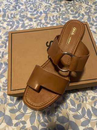 Sandalias