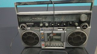Radio Toshiba antigua