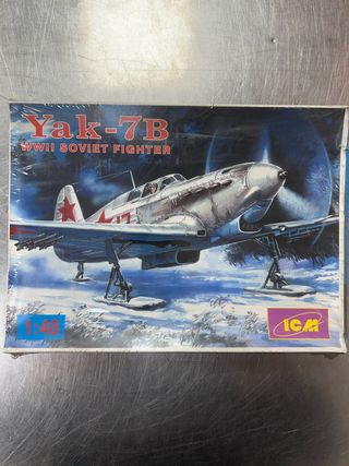 Maqueta 1:48 Yak 7B