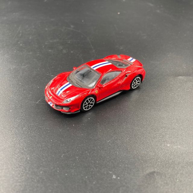 1/64 Ferrari 488 Pista